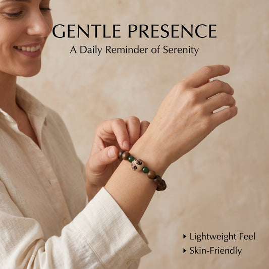 Green Sandalwood and Bodhi Root Beaded Bracelet for Men and Women, Natural Wood Bead Wrist Jewelry with Polished Beads, Nature Inspired Style for Daily Outfits, Meditation, Layering, and Gift Styling
