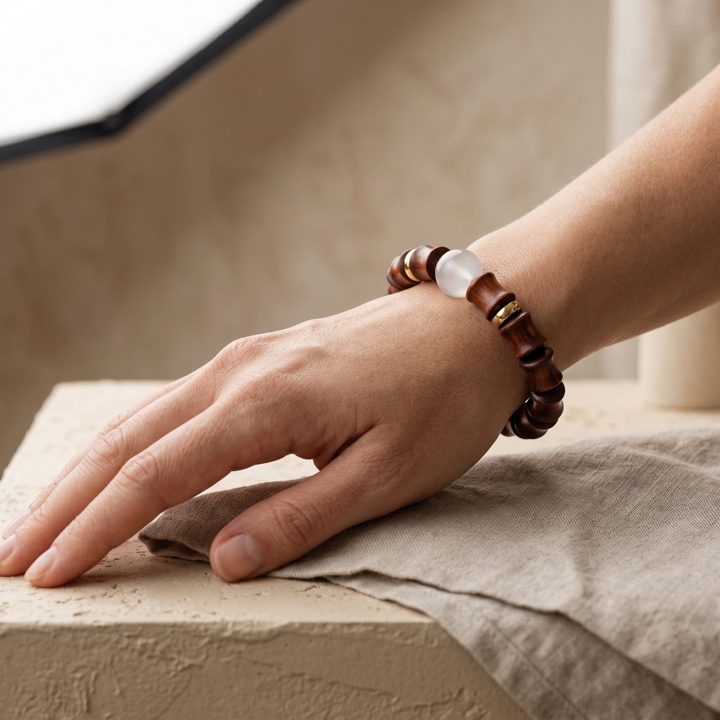 Rosewood Beaded Bracelet for Men and Women, Natural Wood Bead Wrist Jewelry with Polished Beads, Earthy Minimalist Style for Daily Outfits, Meditation, Layering, and Gift Styling